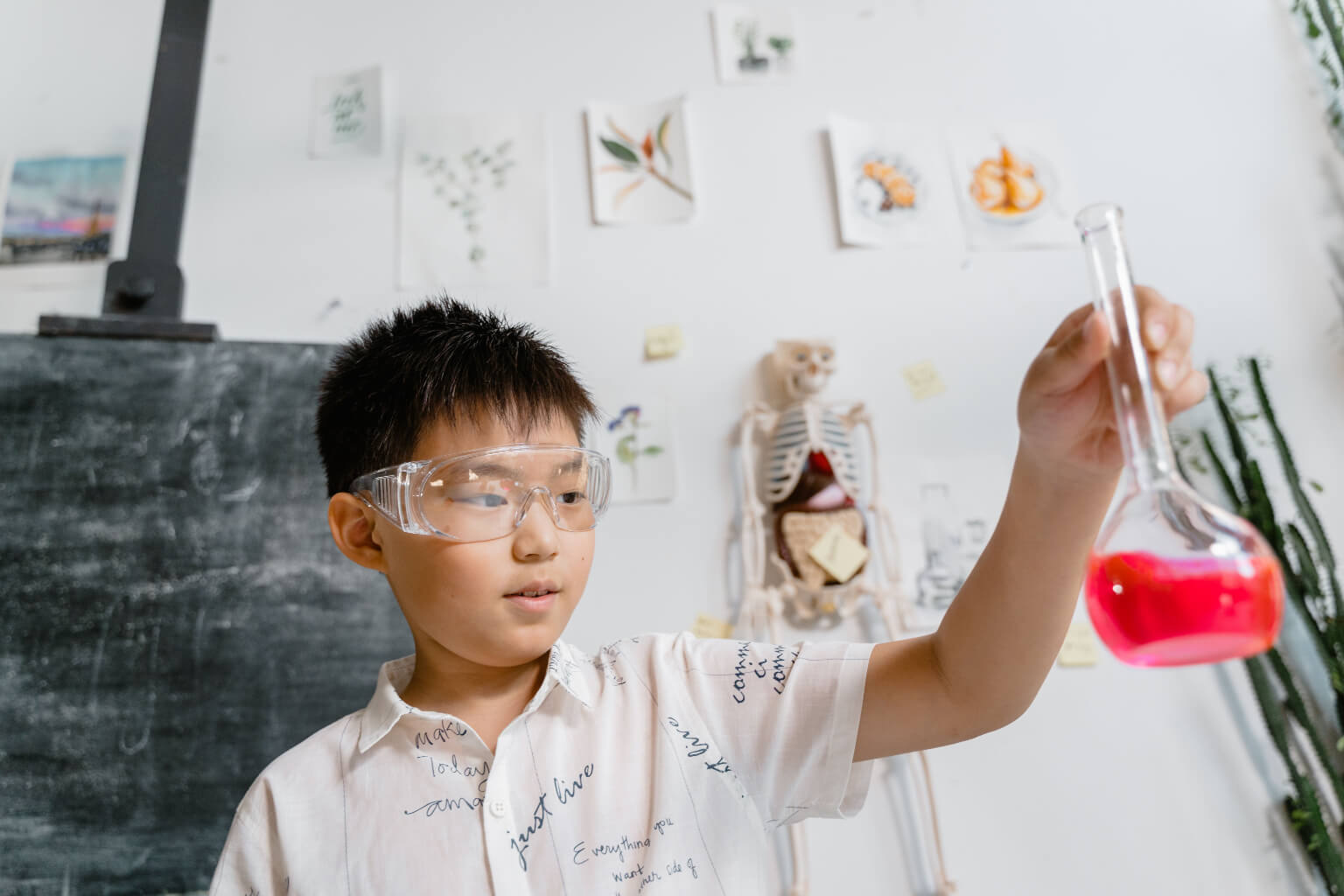 O Level Chemistry Tuition: Mastering the challenges & creating strong foundations