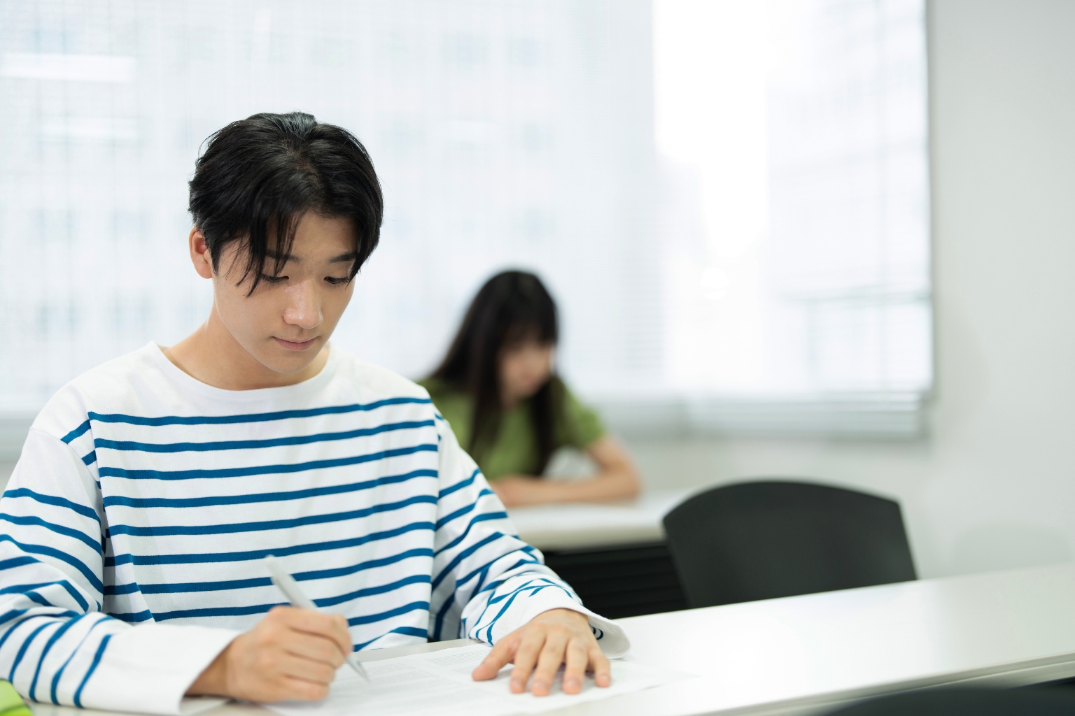 Why is A-level chemistry tuition essential for students? Check out this guide